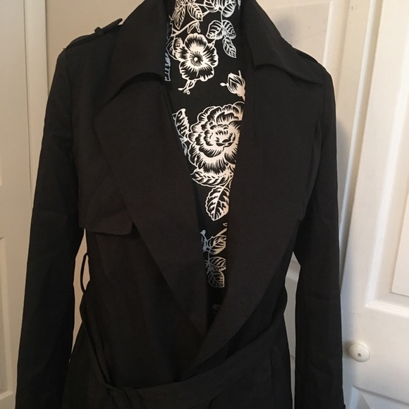 Black Trench Jacket - Picture 4 of 5